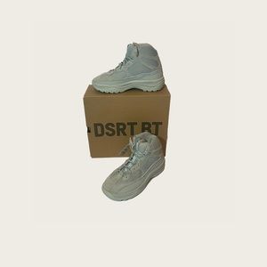 Yeezy Season 7 Desert Boot in Salt